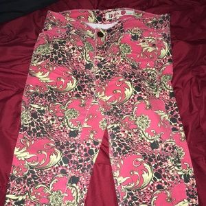 Pants are too small for me.